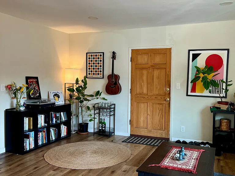 Tracy St — Photo 12