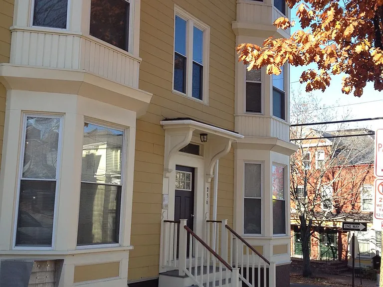 236 High Street — Photo 15