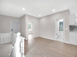 108 Lindsay St S Unit C, Kawartha Lakes, ON K9V 2M6