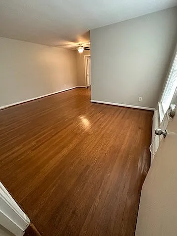 2642 Landor Ave #4F — Photo 11