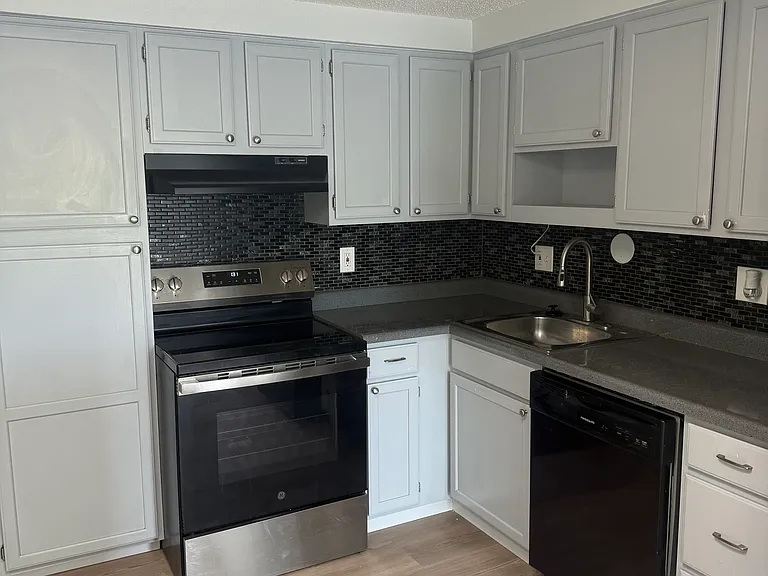 Arvada Court Apartments — Photo 7