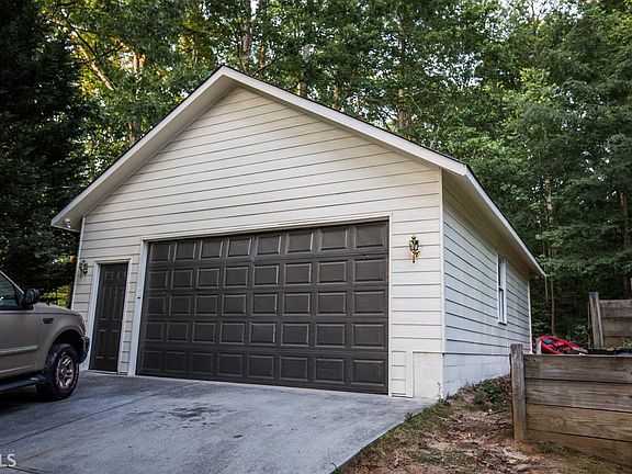2nd image of 2875 Milton Bryan Dr