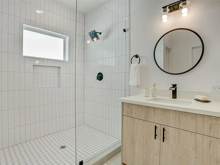 9604 Burden St — Photo 20