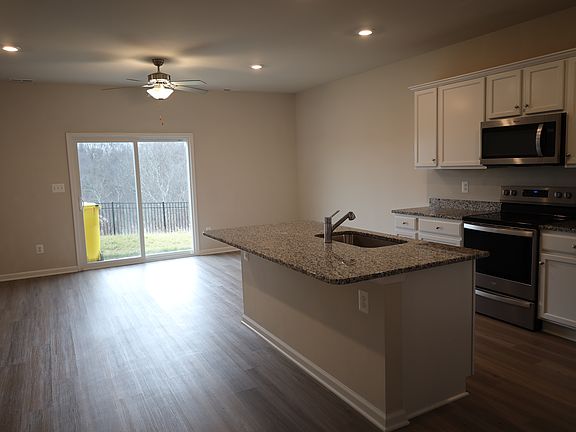 3rd image of 81 Cramsford St