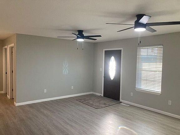 2nd image of 130 Stump St