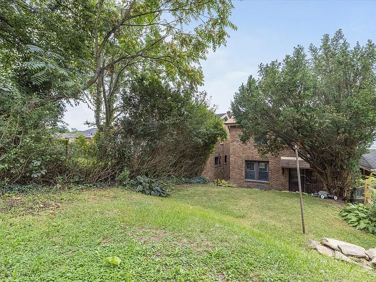 3033 Brentwood Ave — Photo 23