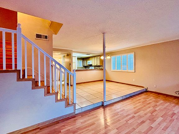 5th image of 15735 Nordhoff St Unit 30