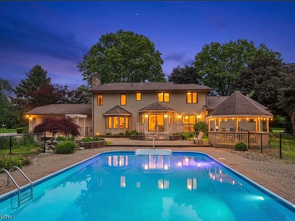 5th image of 1006 Traci Ln