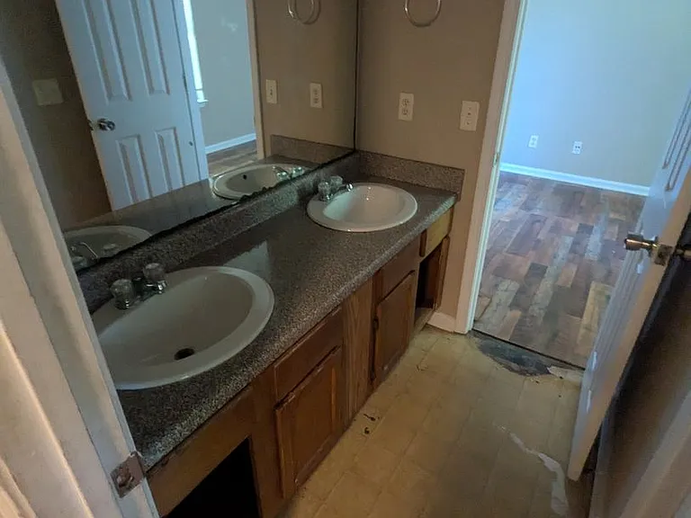 601 18th Street Taylor Apartments — Photo 2