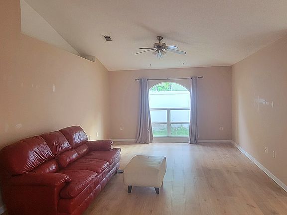 5th image of 8098 Settlers Creek Cir