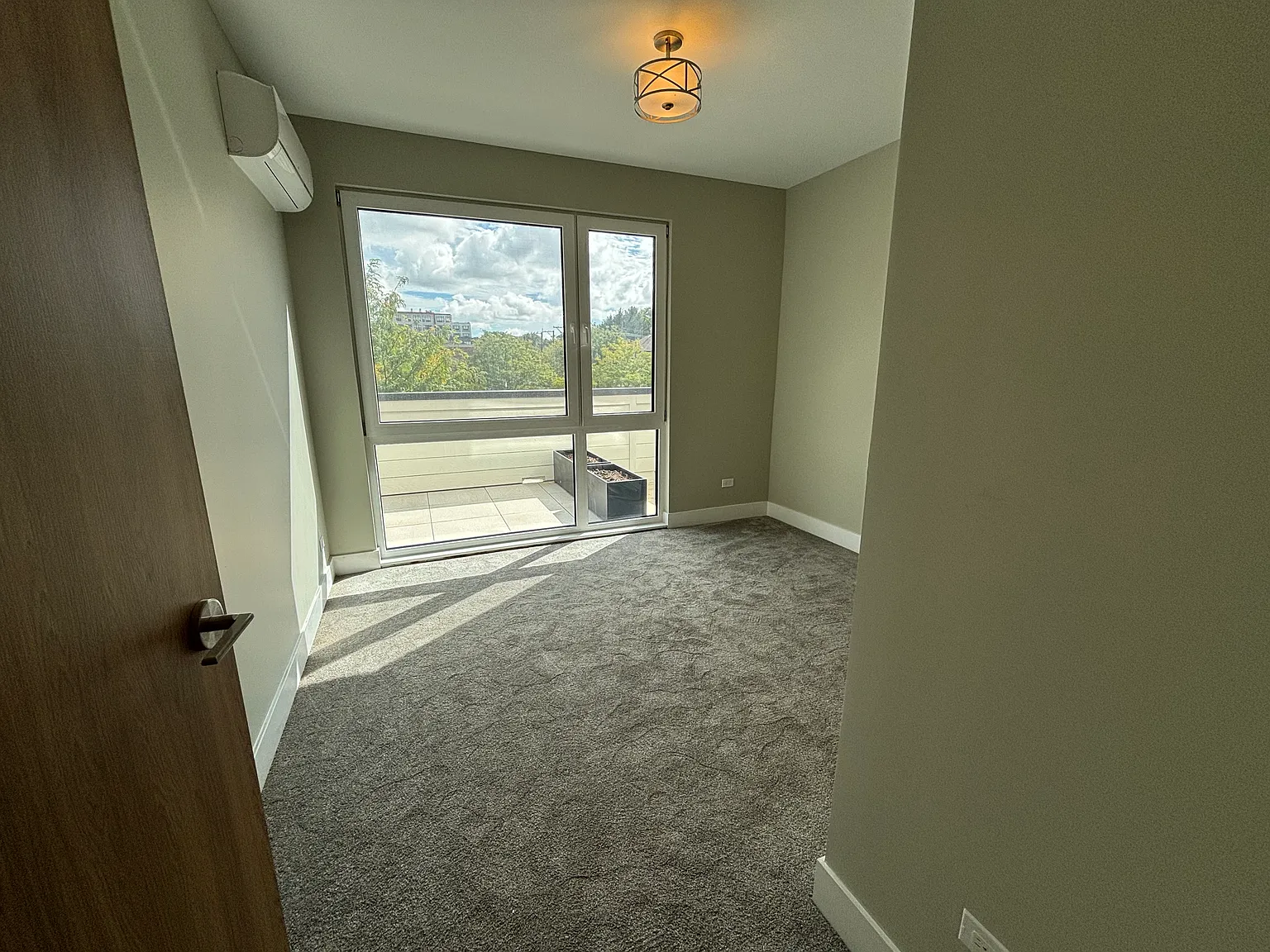 1 bed, $2,650 — Photo 4