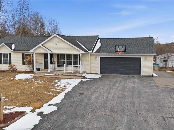 515 15th Ave W, Eveleth, MN 55734