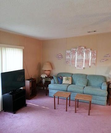 3rd image of 571 Barb Ann Ln