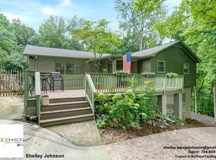 659 Knollcrest Dr NE, Concord, NC 28025