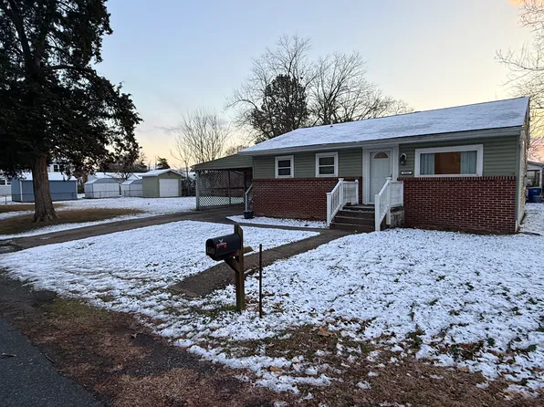 4501 Greenfield Dr, Fredericksburg, VA 22408