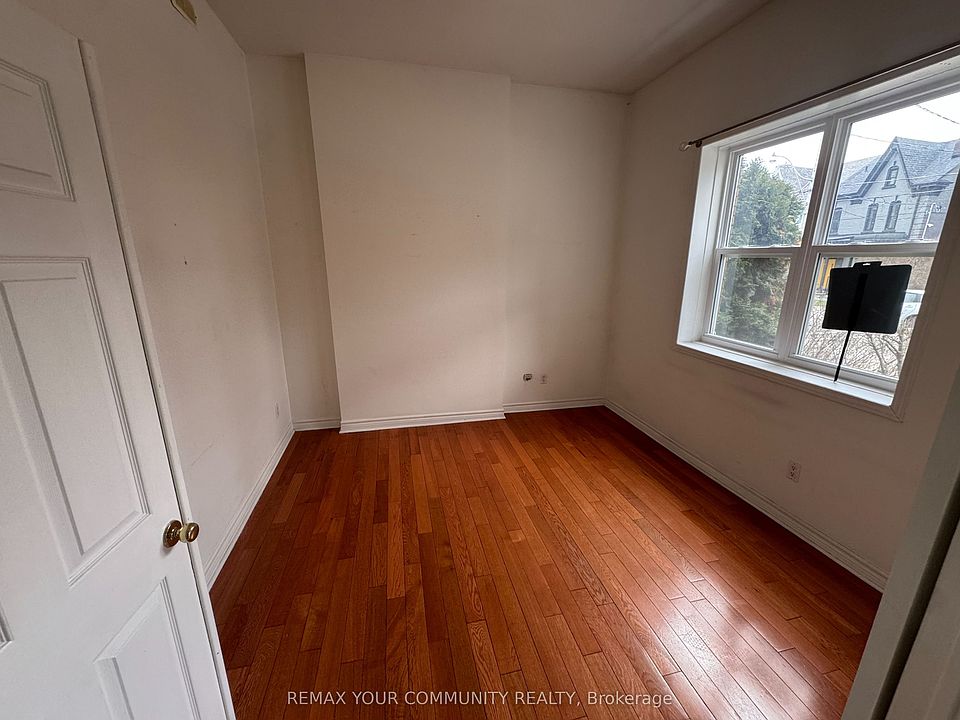 1st image of 151 Dovercourt Rd