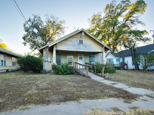 1703 7th St, Brownwood, TX 76801