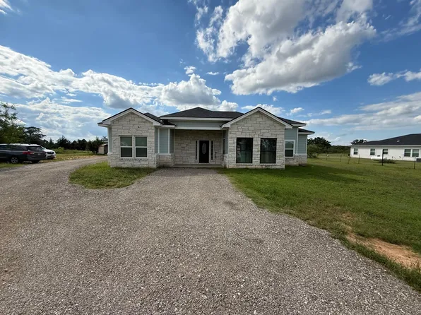 497 Brown Rd, McDade, TX 78650