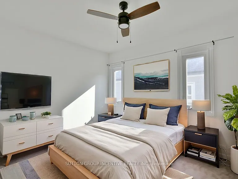 1556 Houston Ave — Photo 45