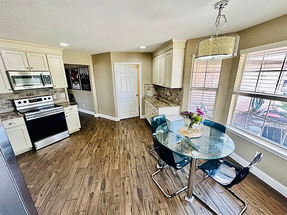 5th image of 2052 Coral Creek Dr