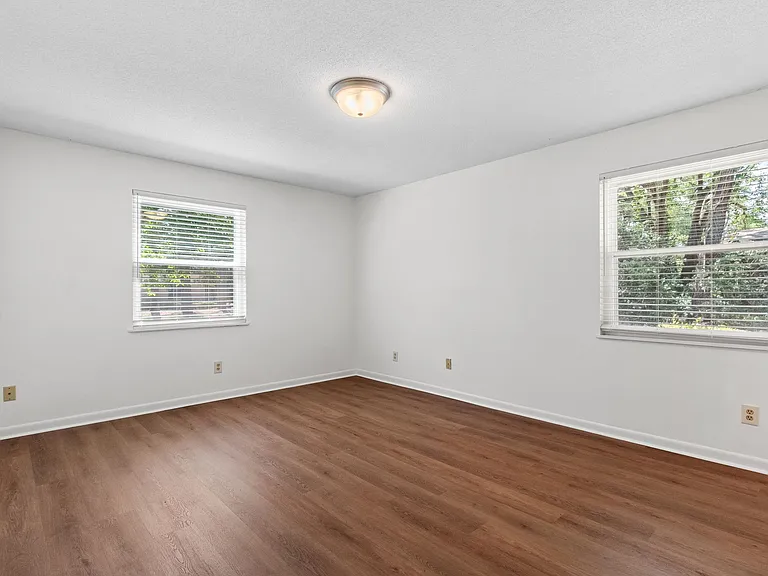 3108 Briarwood Dr — Photo 26