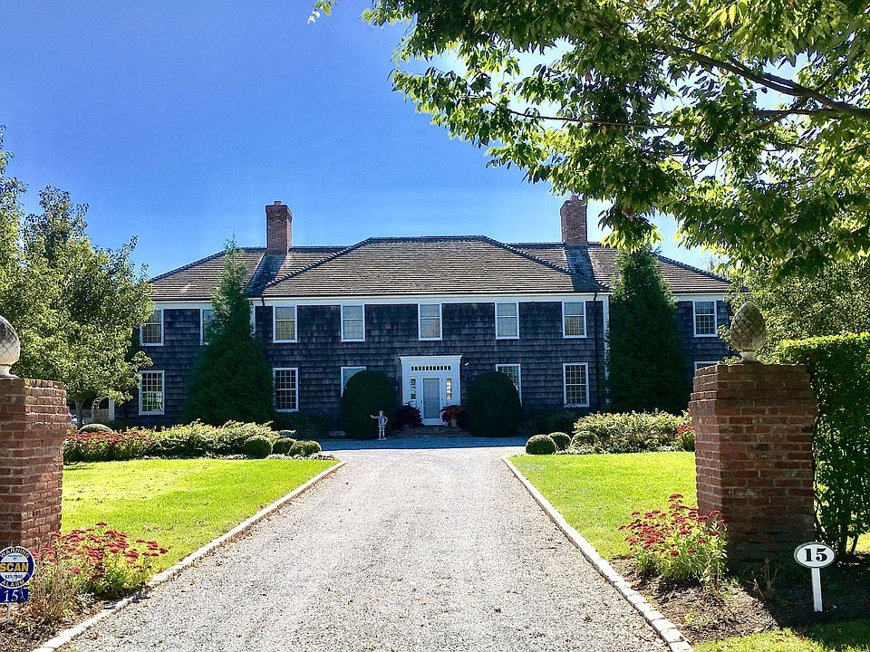 1st image of 15 W Pond Ct