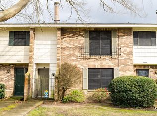 2446 Shadowbrook Dr, Baton Rouge, LA 70816