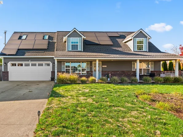 1898 Iron Horse Rd, Eugene, OR 97402