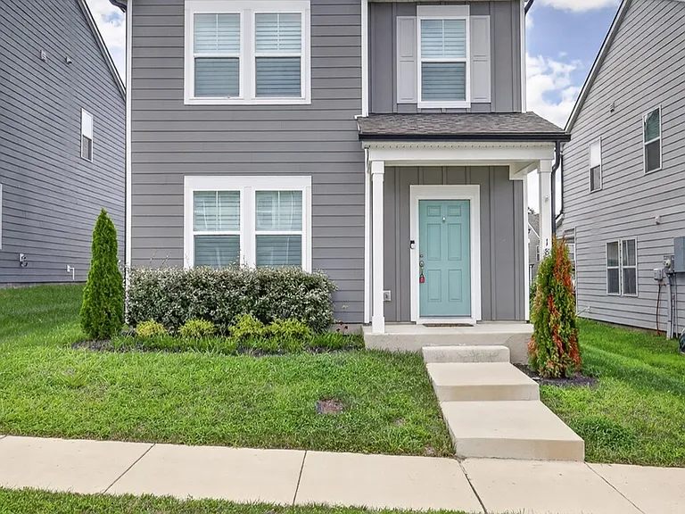 182 Oasis Dr — Photo 3