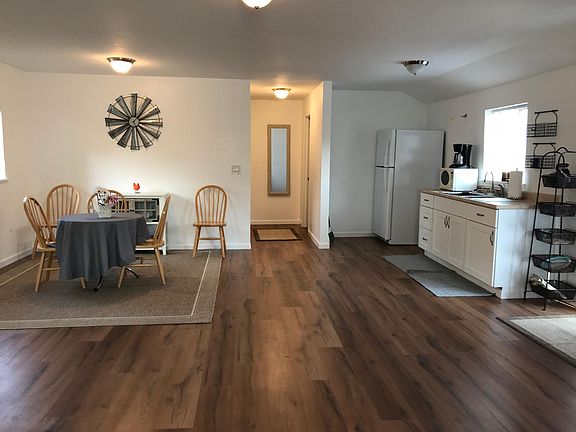 4th image of 4871 Redwood Hwy S #Cottage