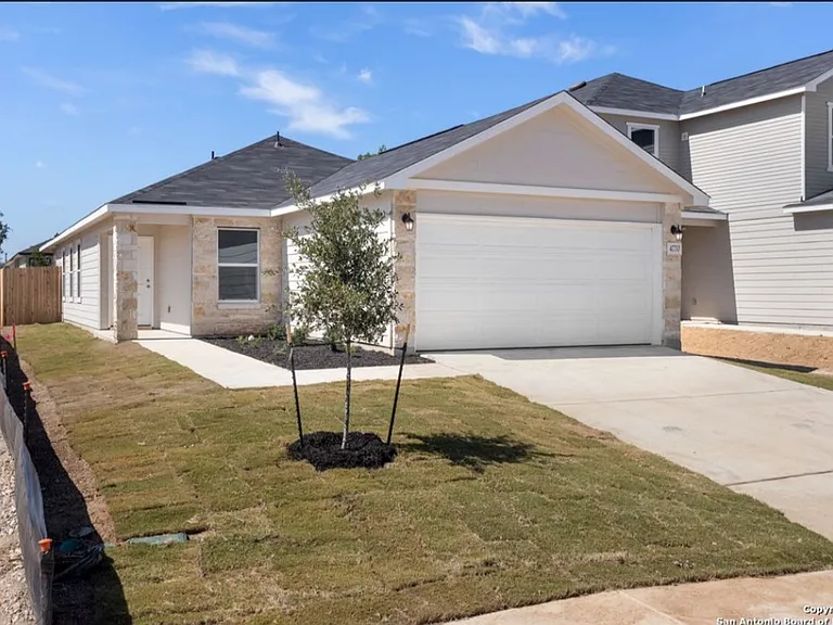 4770 Pico Pico St — Photo 24