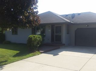 816 N Division St, Waunakee, WI 53597
