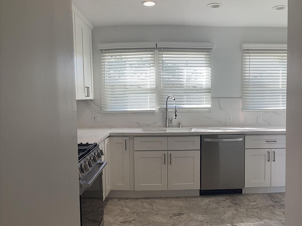 1st image of 5148 Minturn Ave