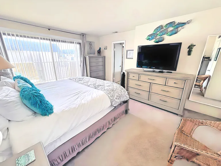 154 N Shore Dr — Photo 32