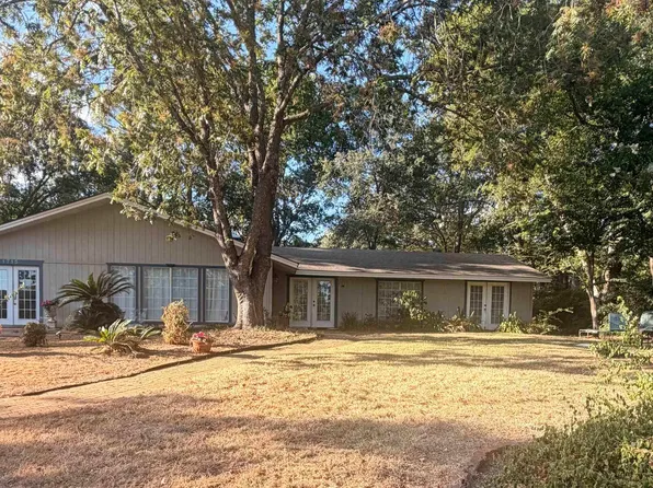 1715 Leisure Ln, Hideaway, TX 75771