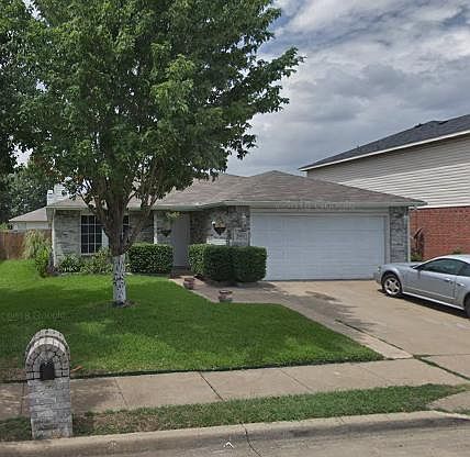 1st image of 2901 Hillside Dr