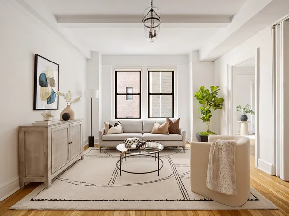 157 East 72nd Street image 1 of 11