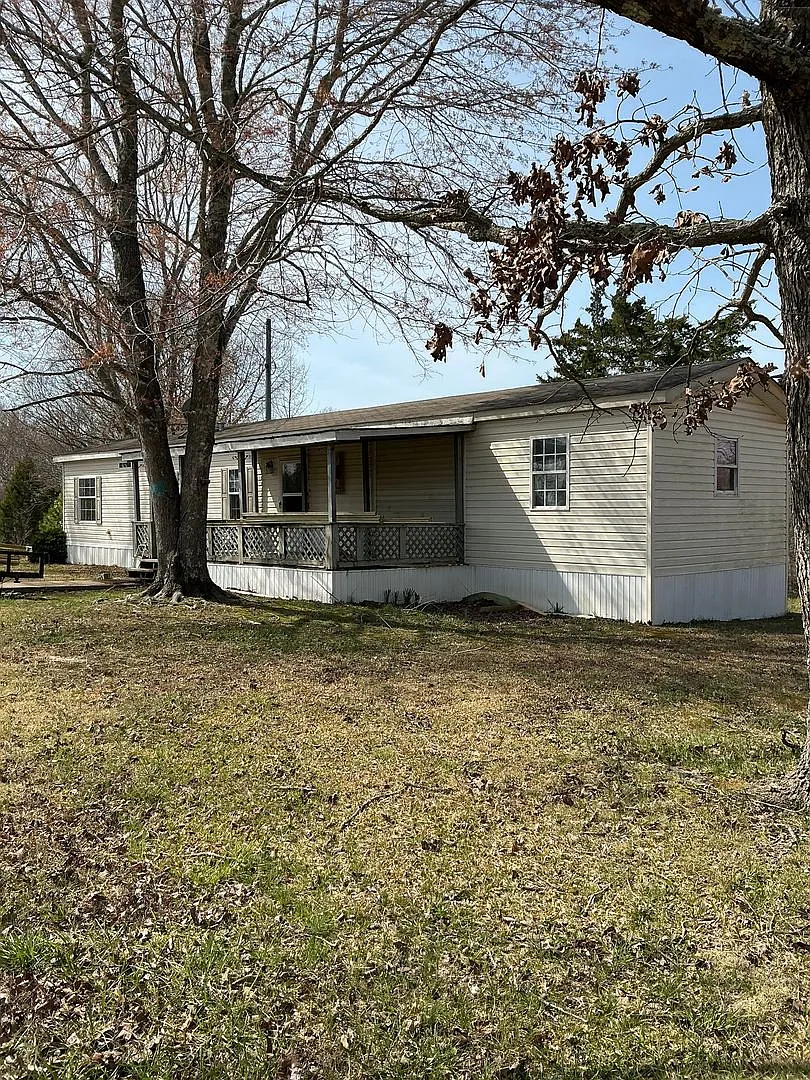 Building Photo - 131 Crescent Ln