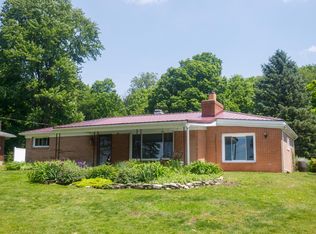 4008 Bosart Rd, Springfield, OH 45503