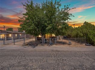 3563 E Warbler Ln, Kingman, AZ 86409