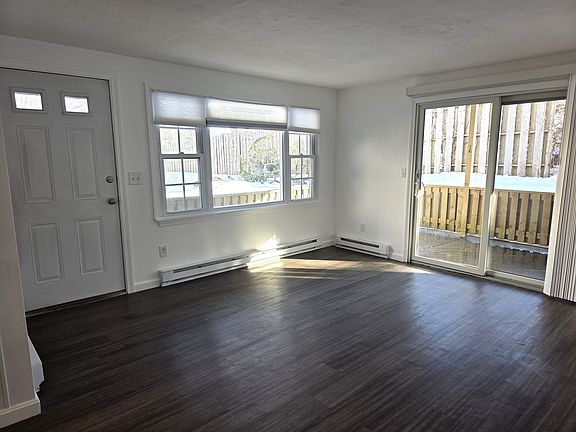 5th image of 1029 Iyannough Rd APT 12A