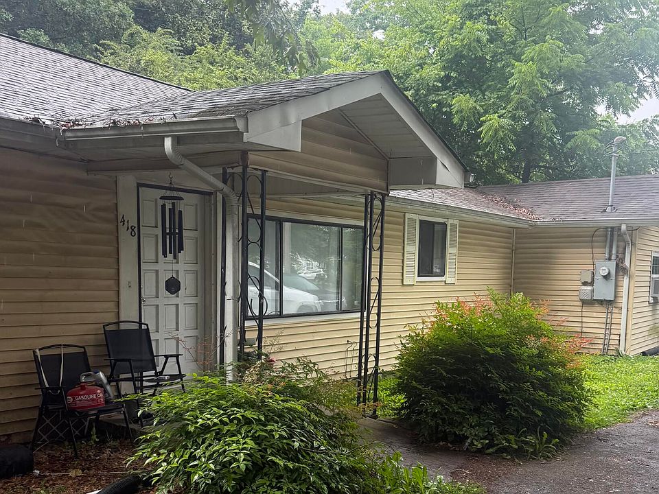 2nd image of 418 N Jenkins Rd