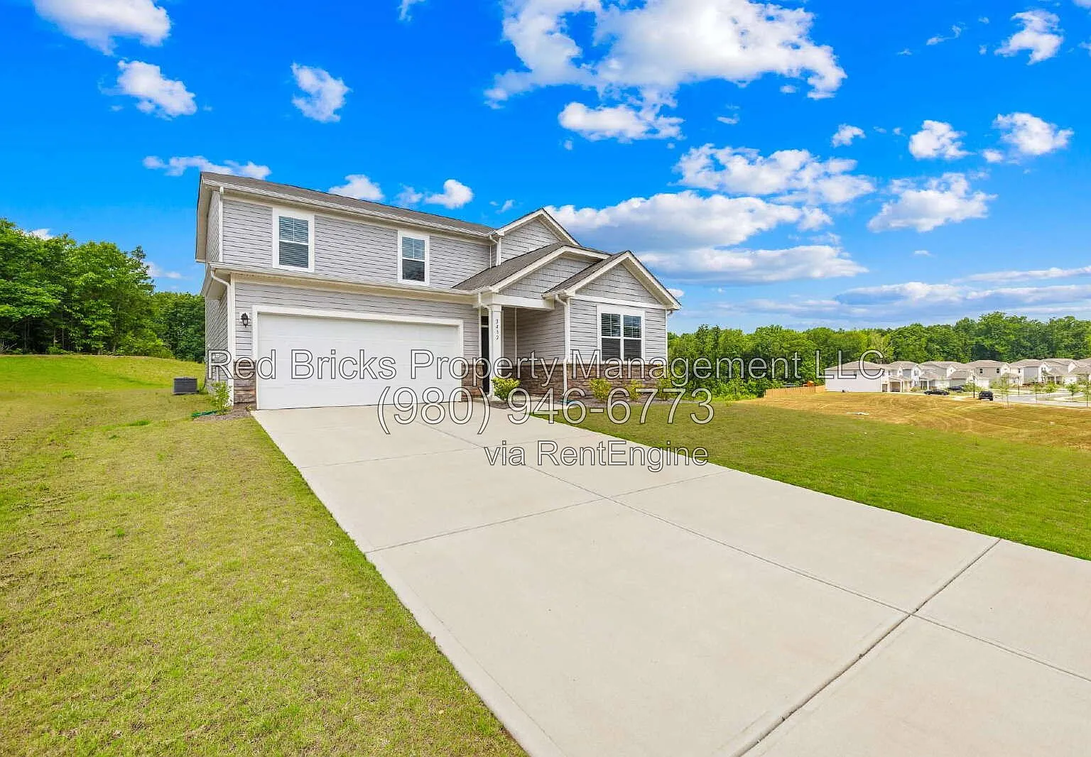 5 bed, 3.0 bath, 2570 sqft, $2,695 — Photo 2