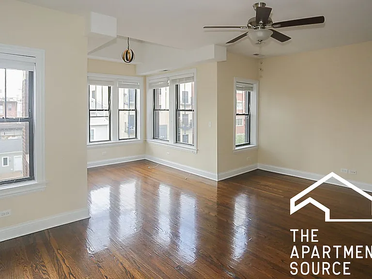 3707 N Wilton Ave #T — Photo 2
