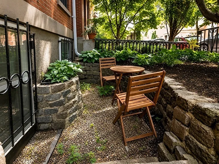 63 Rutland St #1 — Photo 3