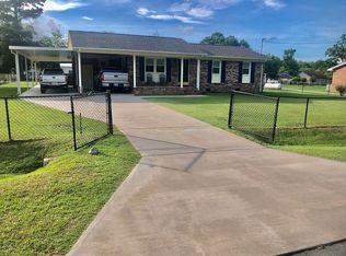 163 Crestwood Dr, Lumberton, NC 28360