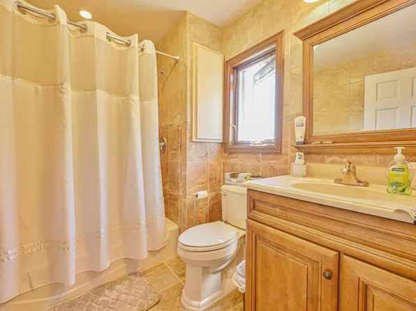 20 West 18th Road image 16 of 34