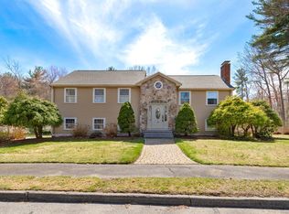 24 Hickory Ln, North Reading, MA 01864