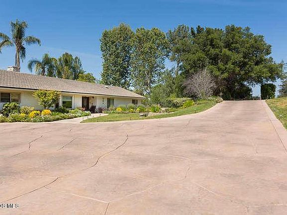 4th image of 389 Sherwood Ct