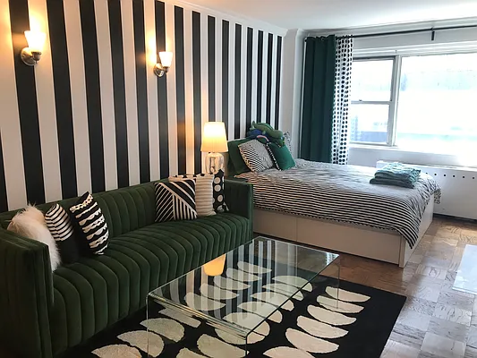 Sold by LG Fairmont Group | media 3